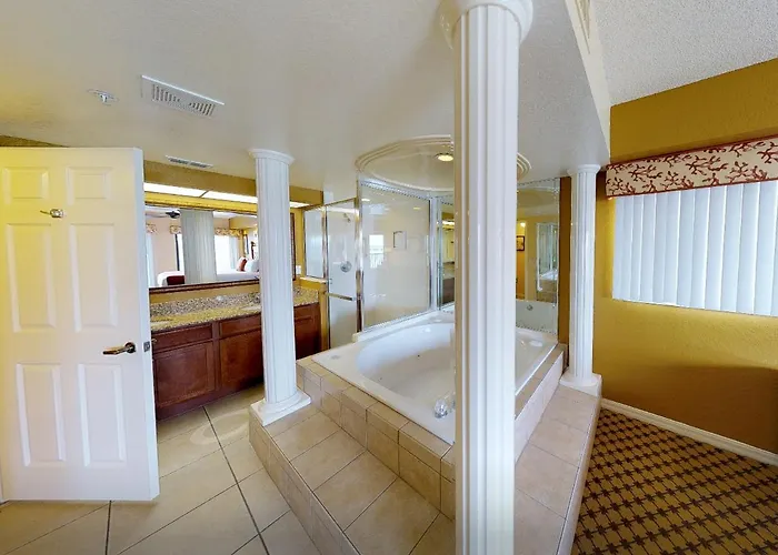 Westgate Lakes Resort & Spa